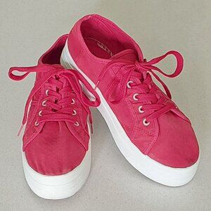 Red Lace-Up Platform Sneakers by the brand Wanted - Women's Size 7